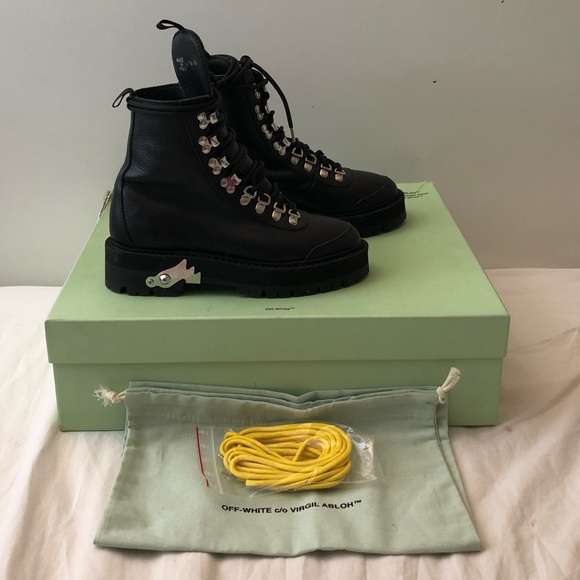 off white hiking textured-leather ankle boots - Picture 3 of 6